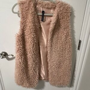 Design Lab Lord & Taylor pink faux sherpa fur vest - size small